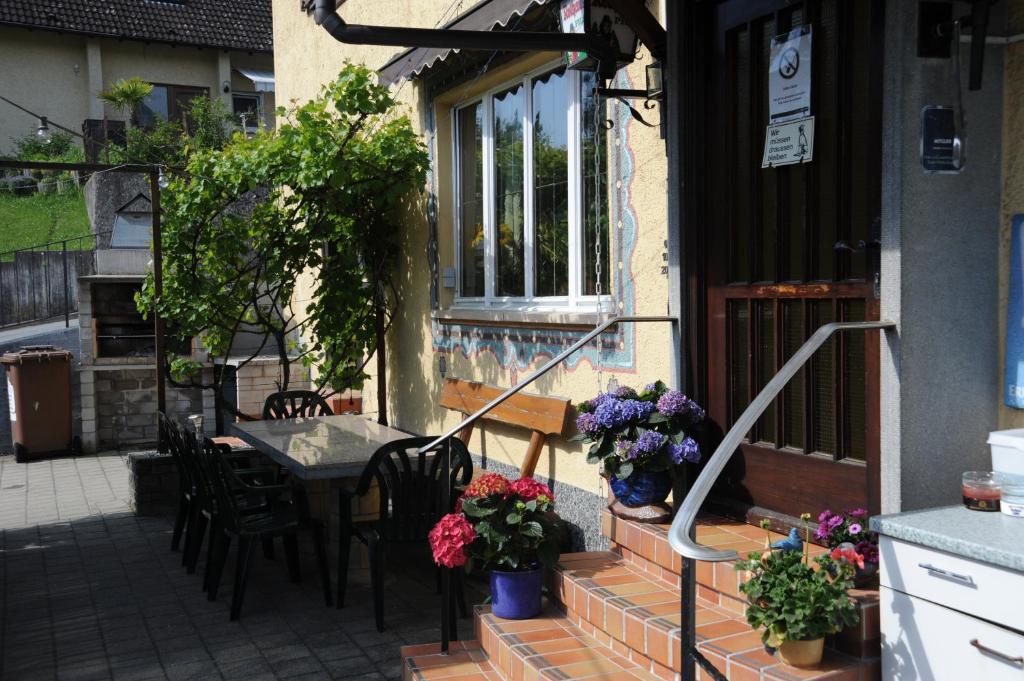 Gasthaus-Pension Fischerkeller Randegg Exteriér fotografie